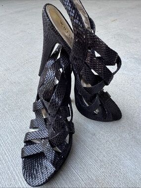 White House Black Market woven high heel